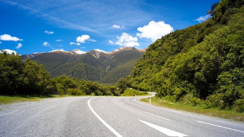 New Zealand’s Most Scenic Drives You Can’t Miss: The Ultimate Road Trip Guide