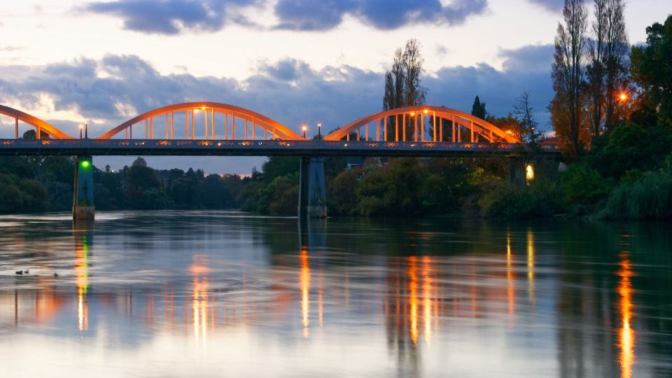 Hamilton & Waikato Self-Drive Guide: Central North Island Transport Hub